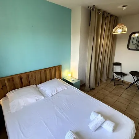 Spacious House With Large Terrace & Traditional Barbecue 度假居 博尔马斯·莱斯·米默萨斯
