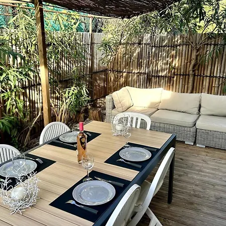 Spacious House With Large Terrace & Traditional Barbecue