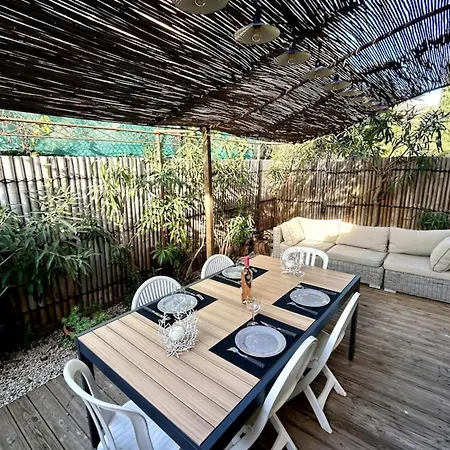 Spacious House With Large Terrace & Traditional Barbecue Holiday home *